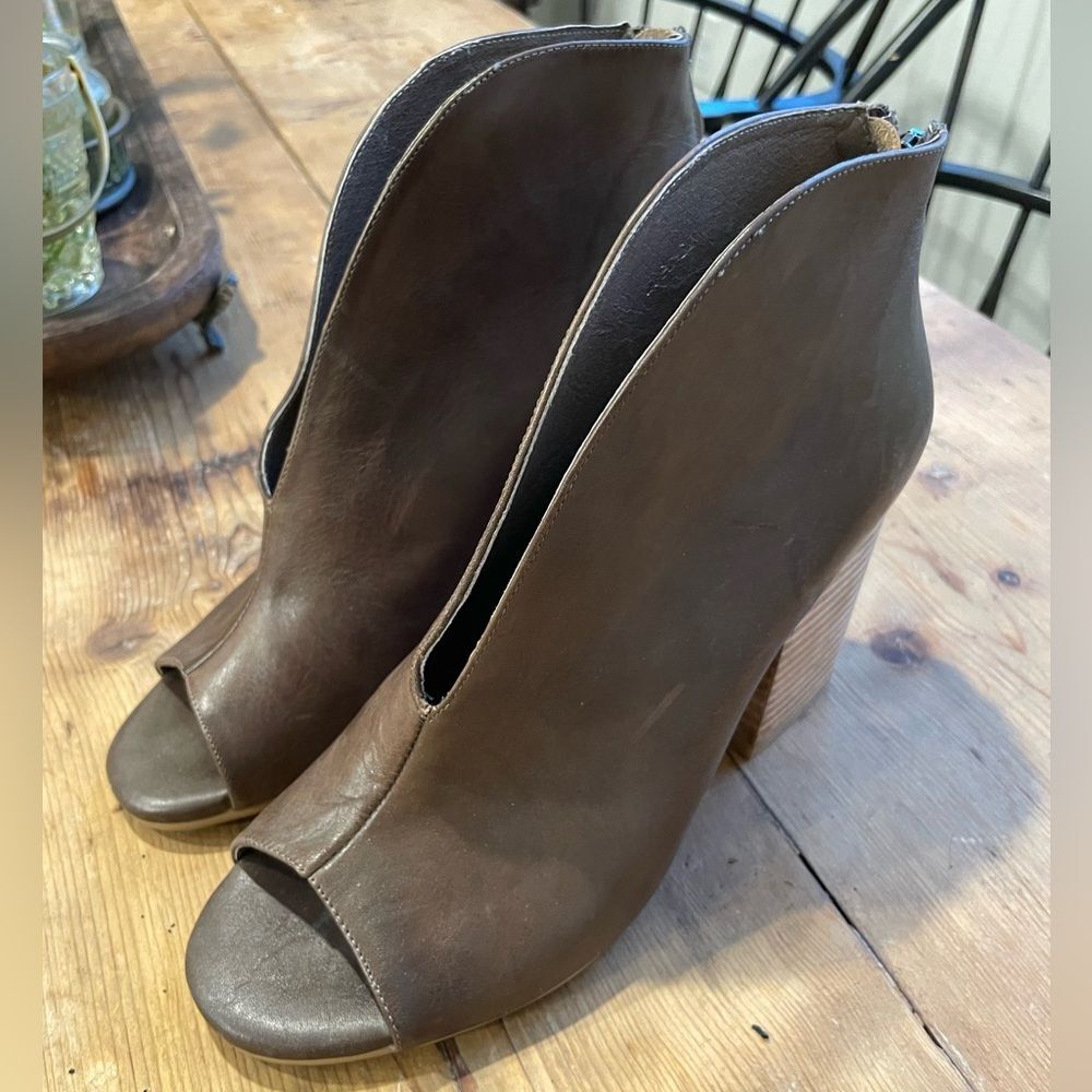 Antelope Leather Peep Toe Ankle Boots Block Heel 39 Back Zip 8 8.5